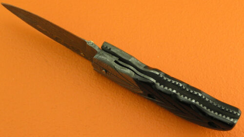 Damascus Folding Liner Lock Knife Custom Handmade Damascus Steel Hunting Knife Best Damascus Folding Knife With Buffalo Horn Engraved Handle Leather Sheaths 1363 - Image 5