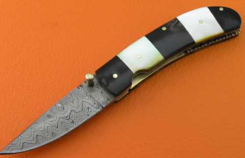Liner Lock Damascus Folding Knife Custom Handmade Damascus Steel Hunting Knife Best Damascus Folding Knife With Bone & Horn Handle Leather Sheaths 1911