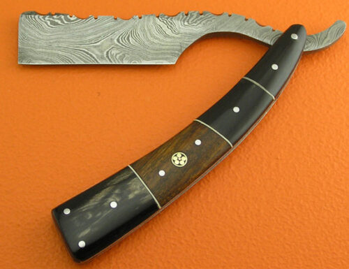 Damascus Folding Razor Knife Custom Handmade Damascus Steel Gentleman's Wet Shaving Grooming Straight Razor Knife With Horn Handle Leather Sheaths 2103