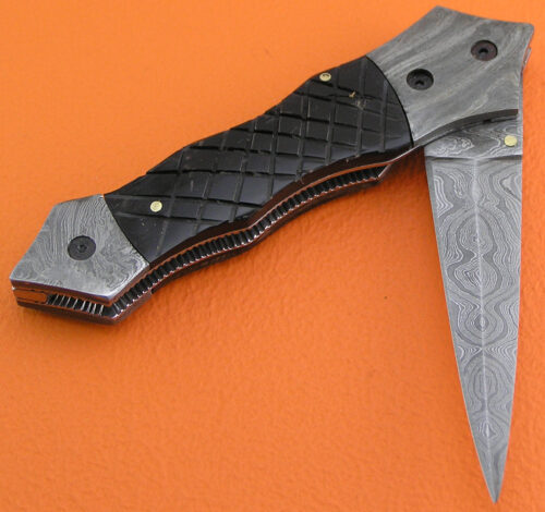 Liner Lock Damascus Folding Knife Custom Handmade Damascus Steel Hunting Knife Amazing Damascus Folding Knife With Buffalo Horn Engraved Handle Leather Sheaths 1932 - Image 3