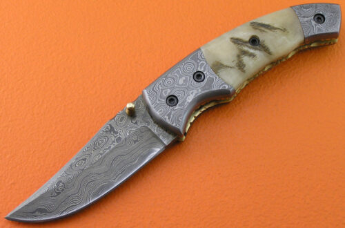 Damascus Folding Liner Lock Knife Custom Handmade Damascus Steel Hunting Knife With Ram Horn Handle Leather Sheaths 1942