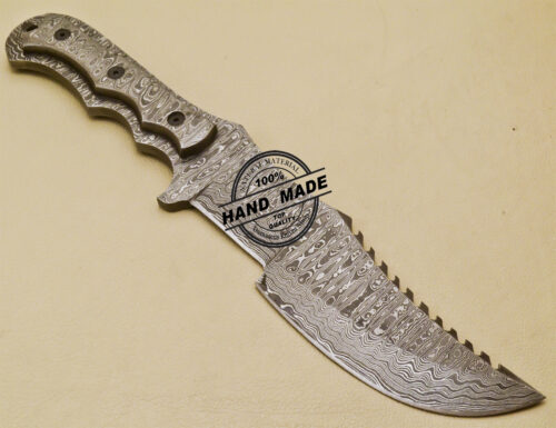 Full Damascus Tracker Knife Custom Handmade Damascus Steel Tracker Knife 973 - Image 5
