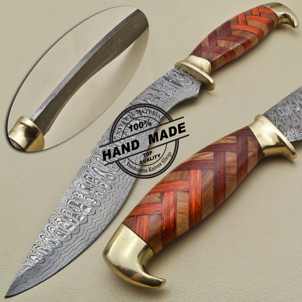 https://www.damascusknivesshop.com/wp-content/uploads/2019/04/Damascus-Kukuri-Knife-01-1.jpg