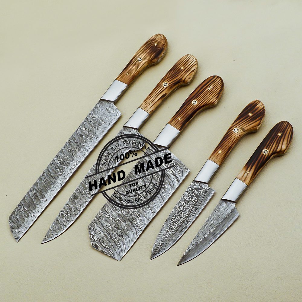 https://www.damascusknivesshop.com/wp-content/uploads/2022/11/Damascus-Kitchen-Set-01.jpg